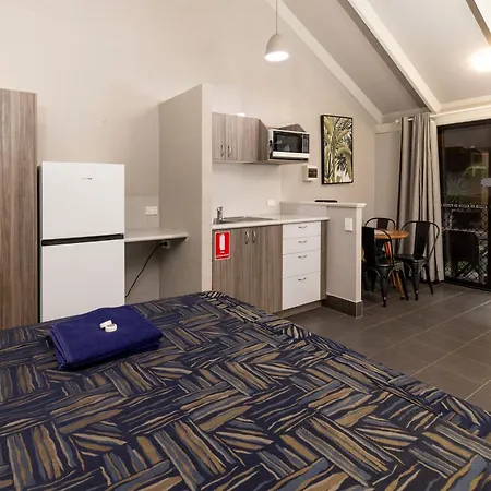 Big4 Lucinda Wanderers Holiday Park Room photo