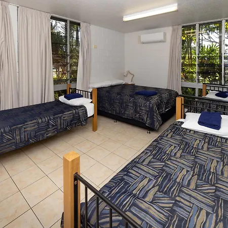 Big4 Lucinda Wanderers Holiday Park Room photo